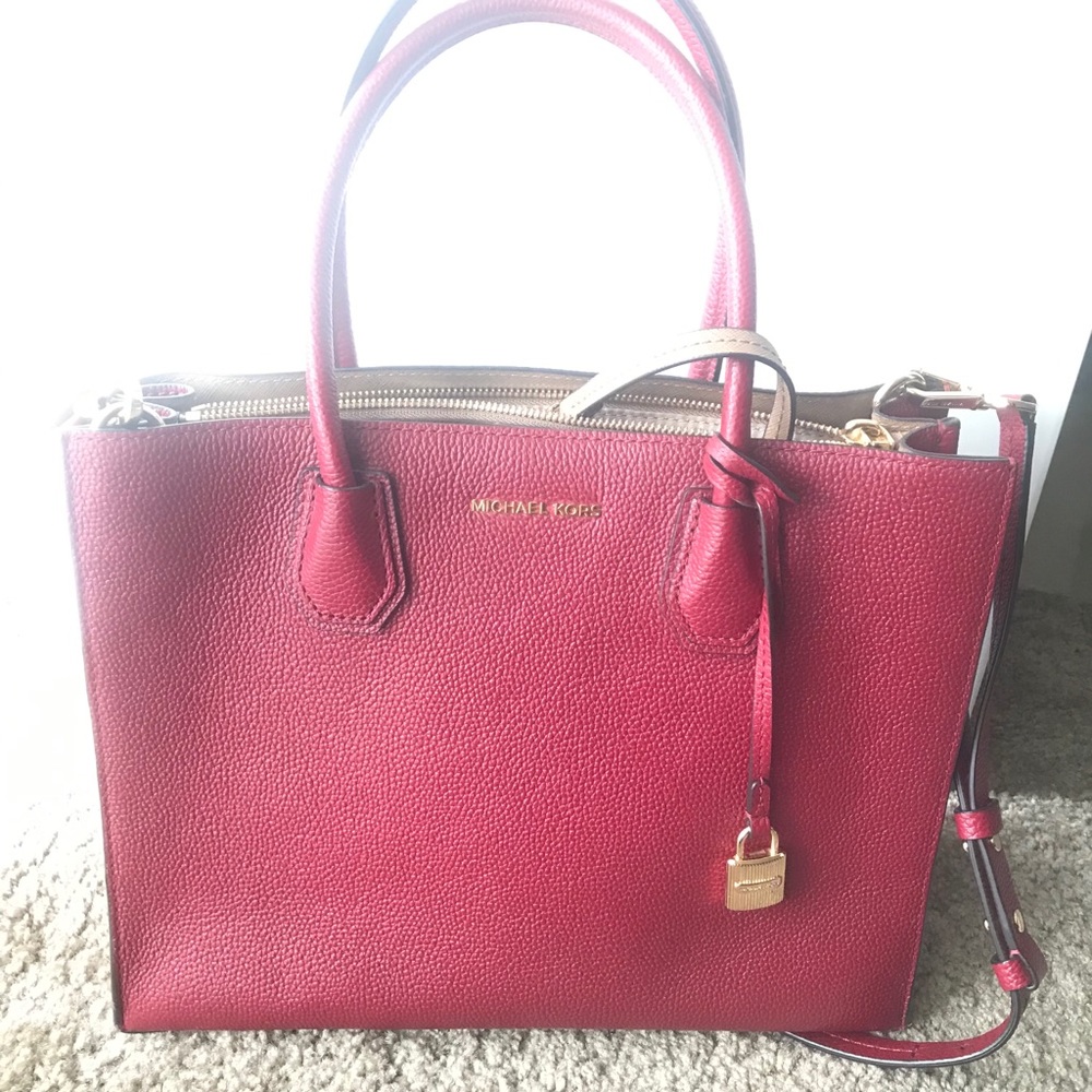 MICHEAL KORS MERCER BAG!!